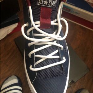 Men’s Size 10 Converse Brand New